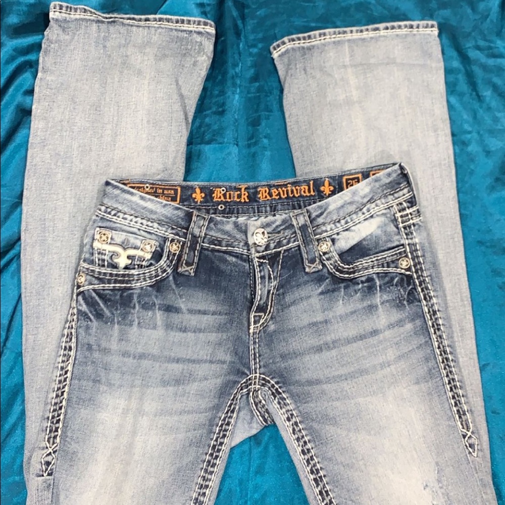 Size 26L Rock revival Jeans! eeeeuc!